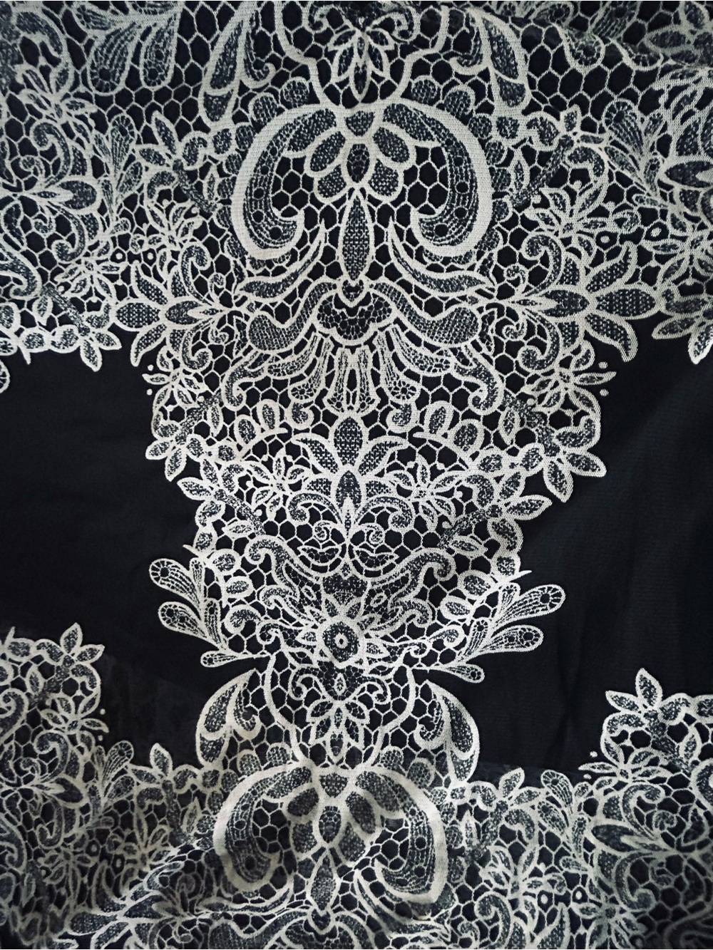 INC International Concepts Black and White Lace-Print V-Neck Tank - Picture 6 of 6